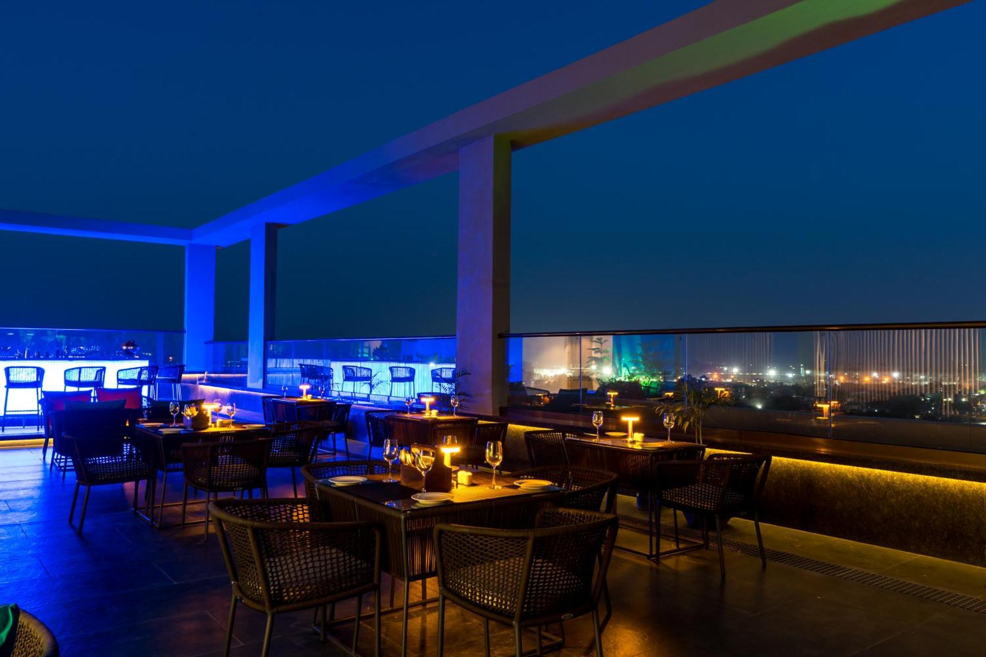 Holiday Inn Lucknow Airport By Ihg エクステリア 写真