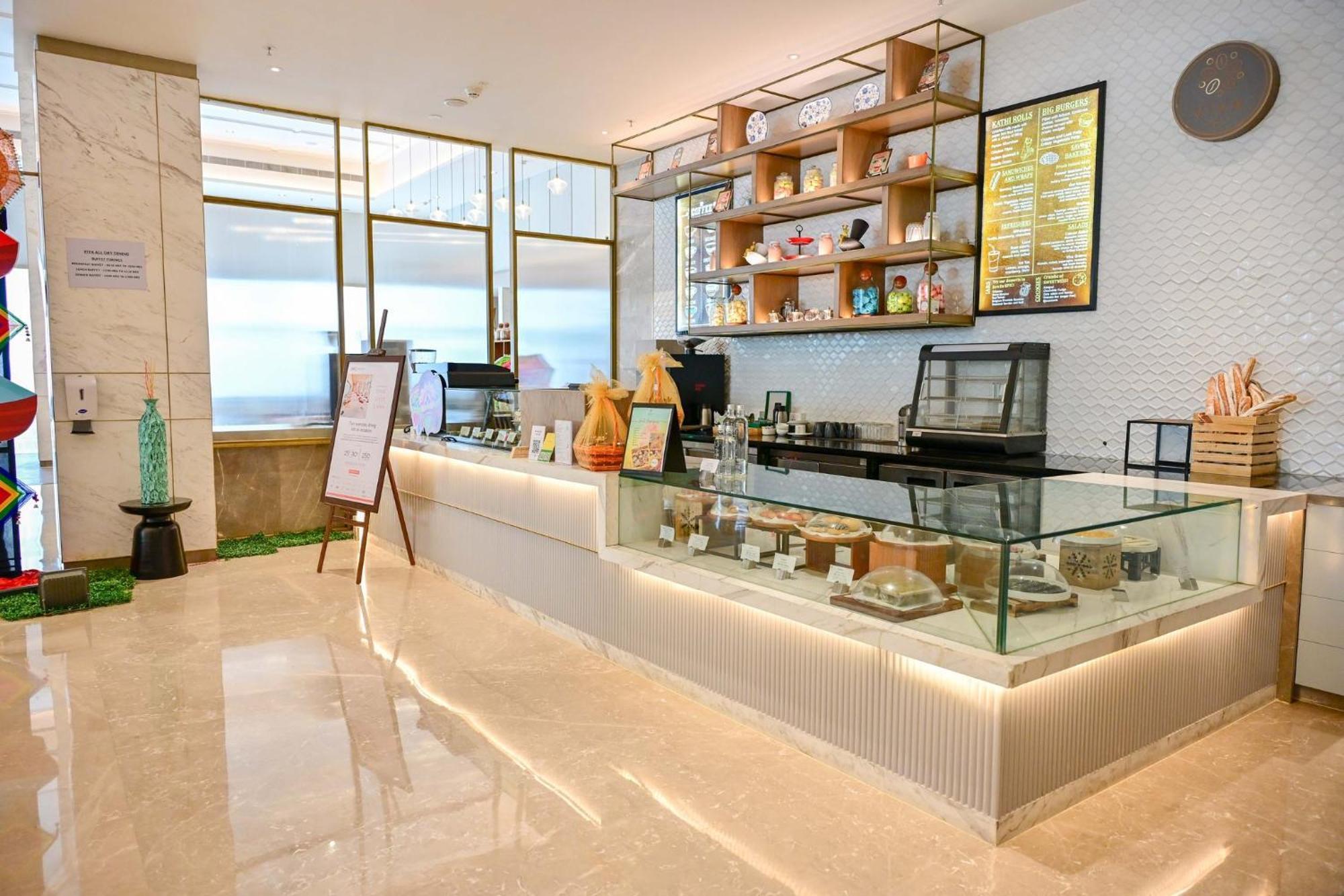 Holiday Inn Lucknow Airport By Ihg エクステリア 写真